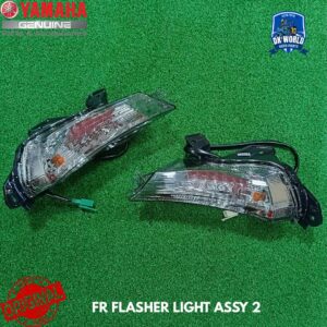 100% ORIGINAL YAMAHA FR FLASHER LIGHT ASSY 2 LEFT/ RIGHT Yamaha 100% ORIGINAL FR FLASHER LIGHT ASSY 2 KIRI DAN KANAN PART NO B74-H3320-10 & B74-H3310-10 SESUAI UNTUK MODEL YAMAHA FR
